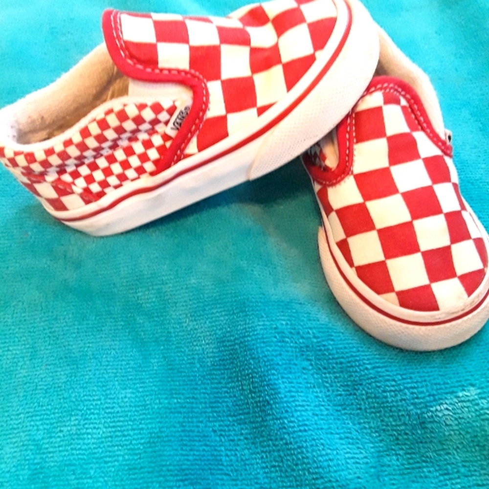 Red & White Checkered Van's sz 5